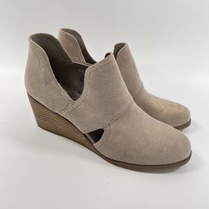 TOMS Kallie Cutout Wedge Ankle Boots Booties Womens Tan Suede Slip On Size 8.5